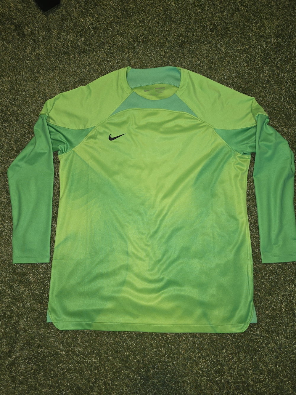 Nike Men's Sz L Long-Sleeve Training Jersey - Neon Green